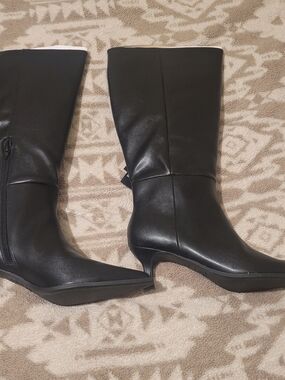 Sleek Black Mid-knee Heeled Boots